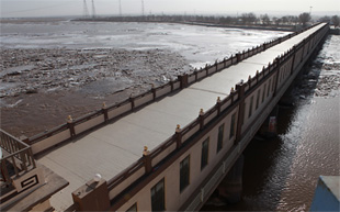 ��ʢ���ƺ�ˮ����Ŧ